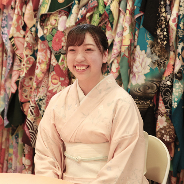 和の美おぐら 古河本店 中谷有沙